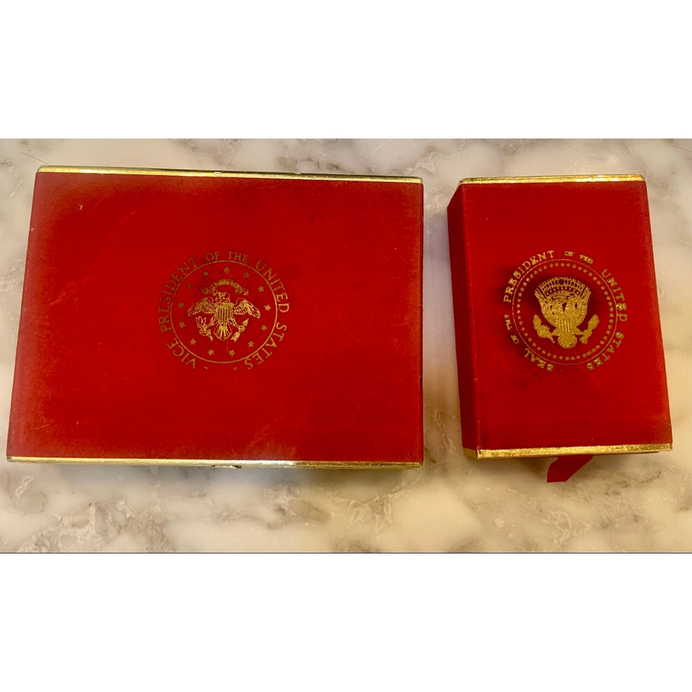 Vintage Air Force One & Two Presidential Playing Cards Gerald Ford Set READ - Picture 2 of 6